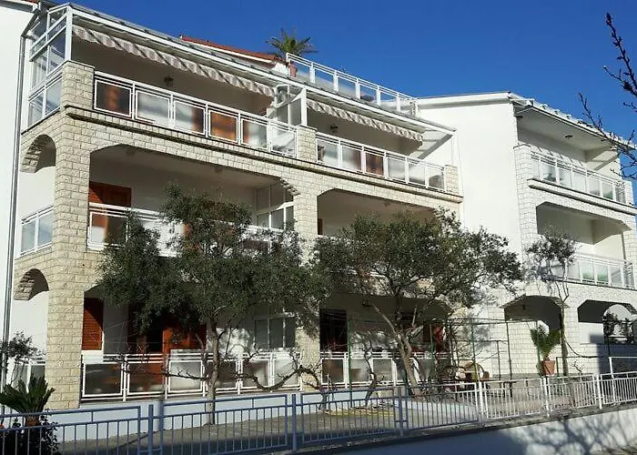 Апартаменты Couple Getaway Near Adriatic Sea *