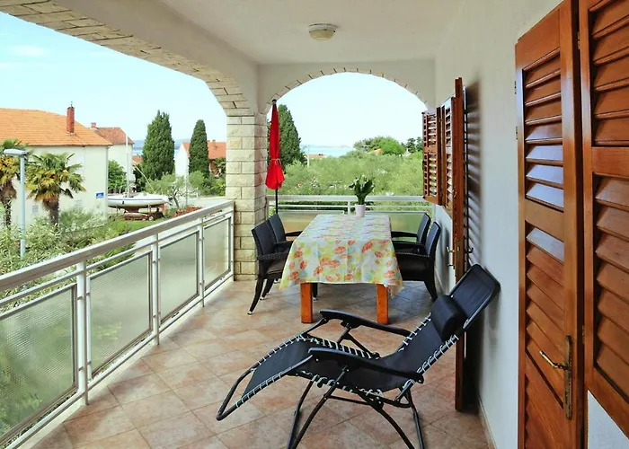 Couple Getaway Near Adriatic Sea 아파트